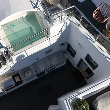 Otto House - Luxury Cave Villa