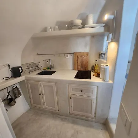 Otto House - Luxury Cave