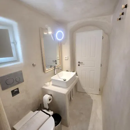 Villa Otto House - Luxury Cave Vothonas (Santorini)
