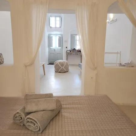 Otto House - Luxury Cave Villa