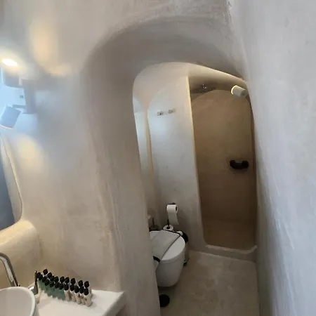 Villa Otto House - Luxury Cave Vothonas (Santorini)