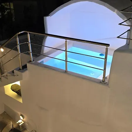 Otto House - Luxury Cave