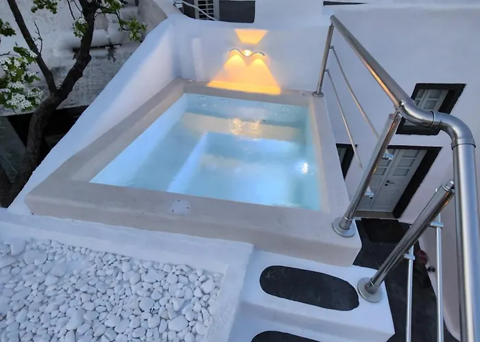 Otto House - Luxury Cave Vothon