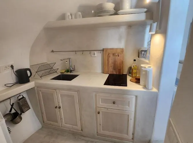 Otto House - Luxury Cave